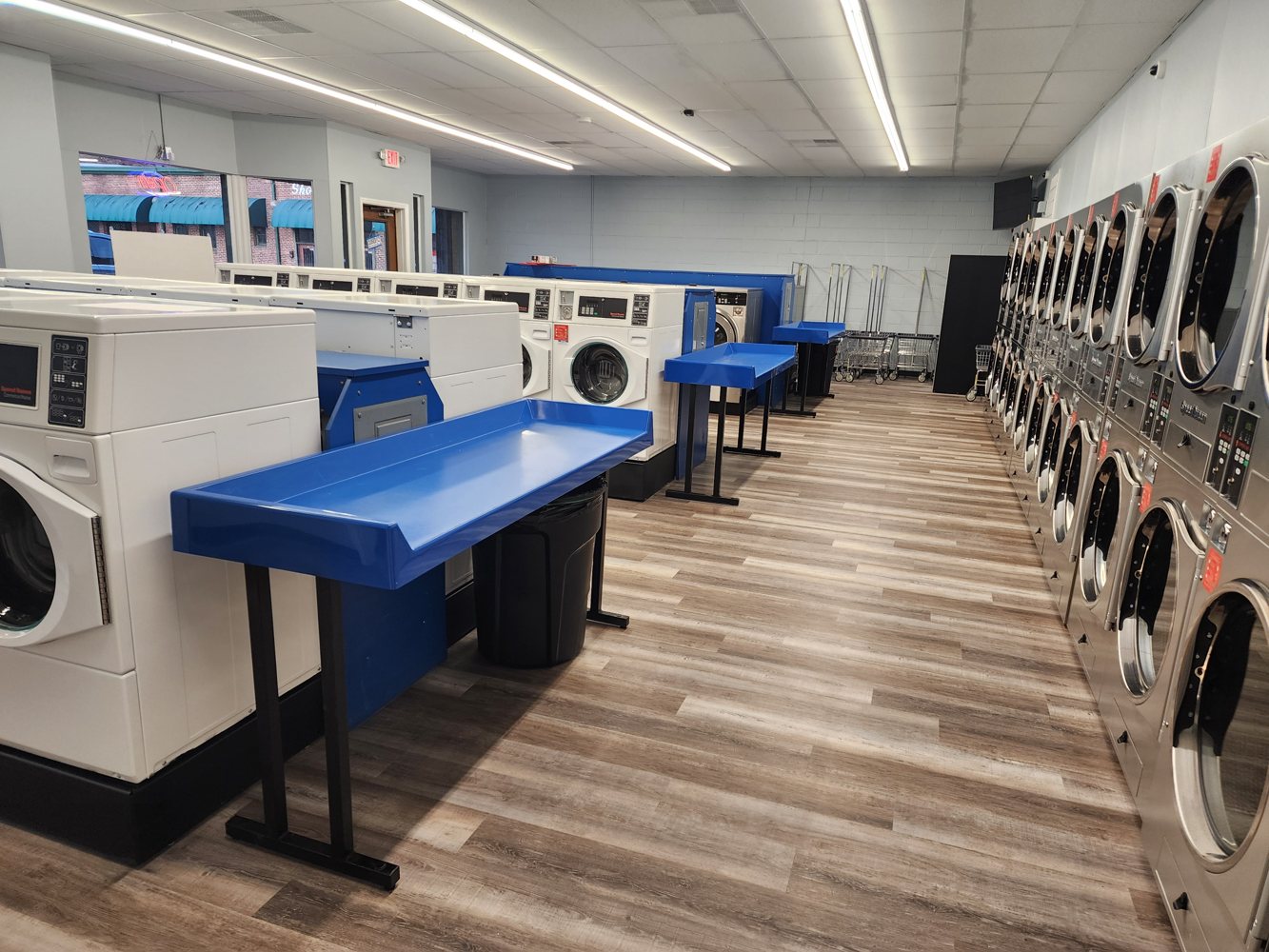 Sudz City Laundry facility photo 3